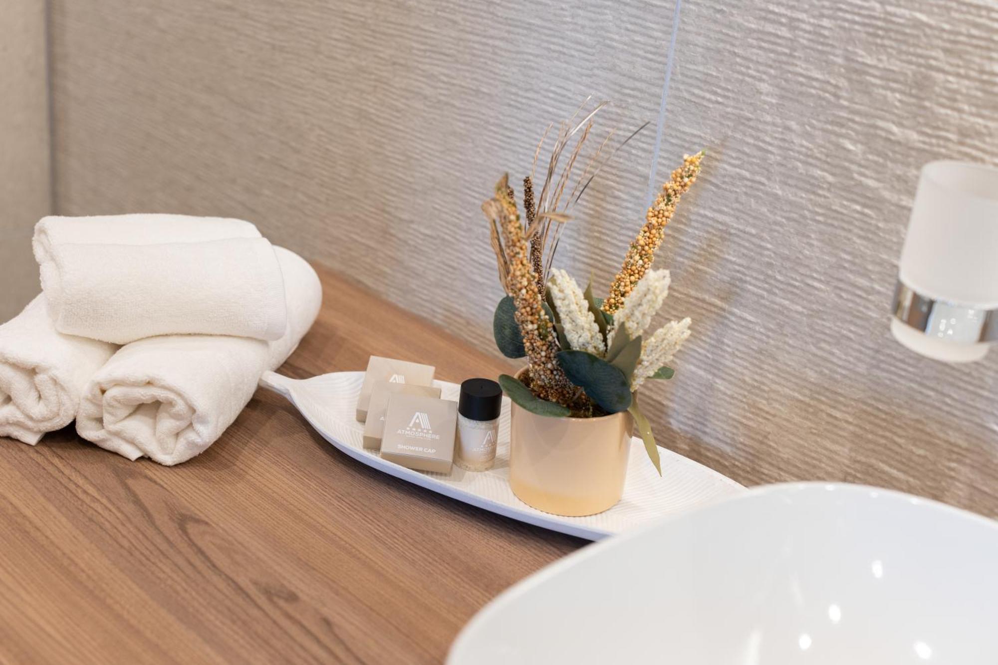 Atmosphere Balneo Hotel & Spa Pavel Banya Bagian luar foto