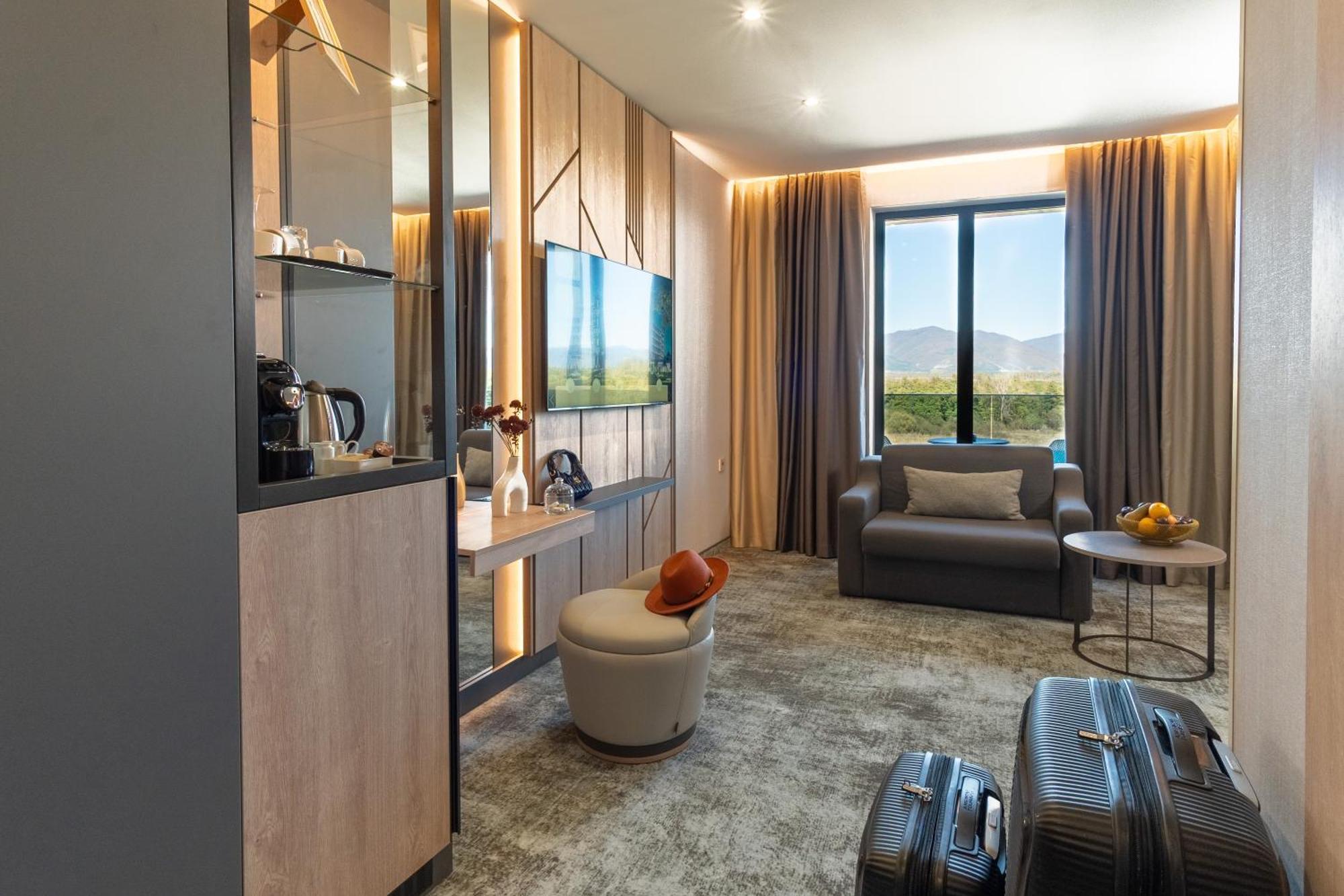 Atmosphere Balneo Hotel & Spa Pavel Banya Bagian luar foto